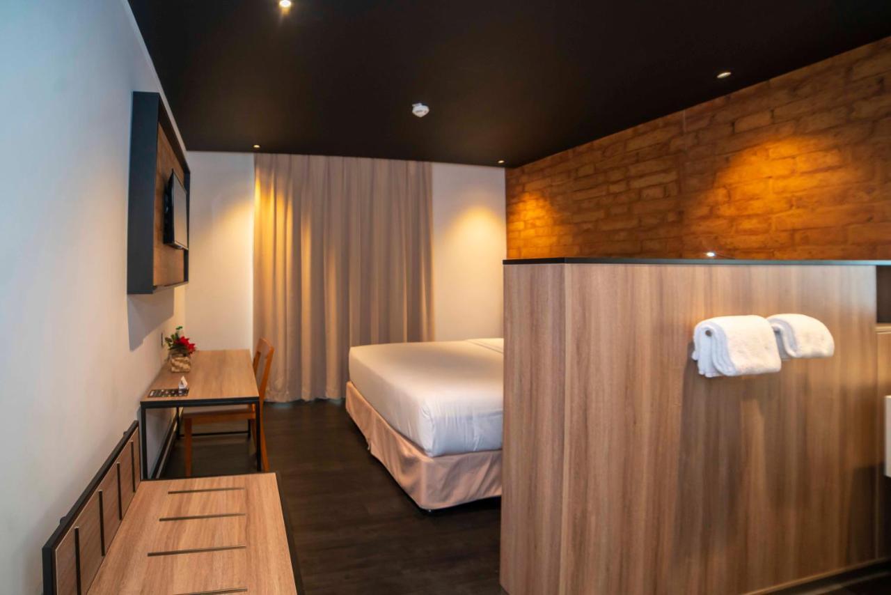 Onomo Hotel Duala Zewnętrze zdjęcie